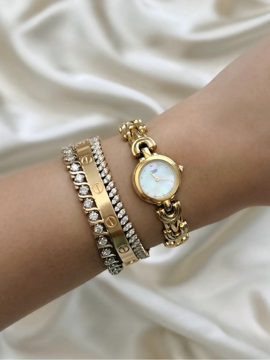 Citizen Accessories - AUTHENTIC VINTAGE CITIZEN MOTHER-OF-PEARL WATCH